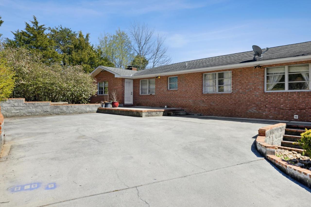 Mid-century Vintage Brick Ranch Upstairs